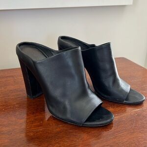 Vince black leather mule size 7.5